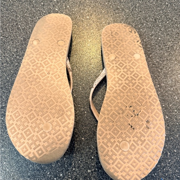 Women’s Tory Burch Sunset Blush Roccia Snake Skin Print Flip Flops - size 9.5 - Picture 4 of 5